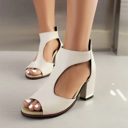 Rosenau | Luxuriöse Cut-Out Blockabsatz Sandalen